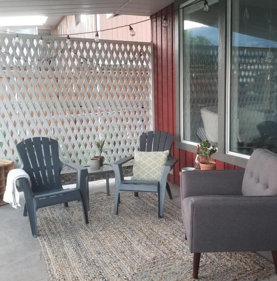 Global Village Permaculture Bnb 올리버 외부 사진