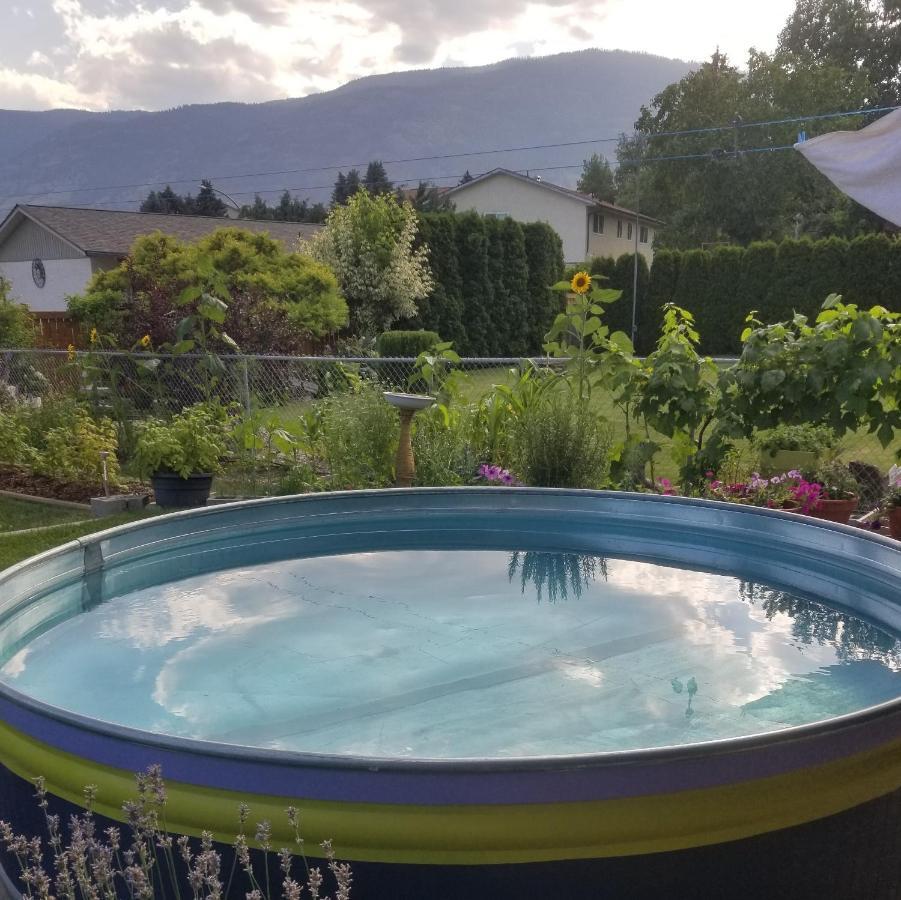 Global Village Permaculture Bnb 올리버 외부 사진